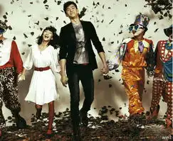 孙杨周冬雨玩浪漫