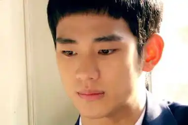 星星金秀贤进化史各时期剧照曝光8
