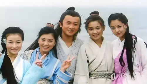 难怪张无忌死不见尸,你看他的一儿一女叫啥一个成侠,一个入魔