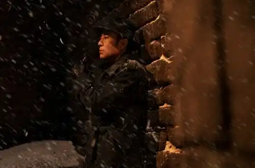 张艺谋首部谍战片,群星云集,口碑炸裂
