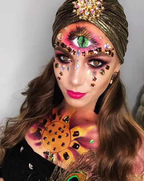 小scos精灵旅社,j姐lv丧尸妆万圣节是化妆界的大轰趴
