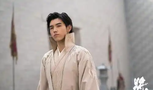 说起艺考哪家拼,陈飞宇四点半起床,可是那时没有开门阿
