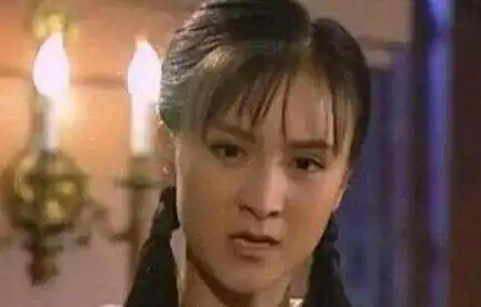 她是琼瑶女郎,为爱隐退嫁入豪门,如今40岁依旧肤白貌美
