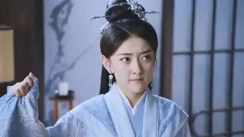 双世宠妃2王爷亲了小檀,不料吻技还挺高