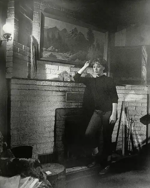 一张自拍照卖出近400万美元的女人,到底有多牛
