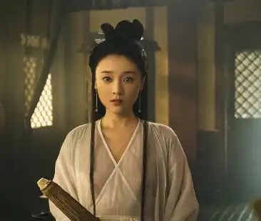 她是灵魂摆渡中的孟婆,如今化身白娘子,再次美出新高度
