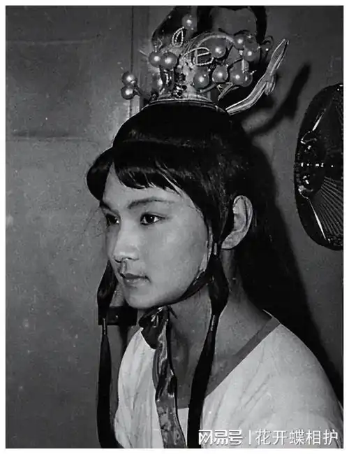 你没见过的87版红楼梦演员素颜照,最后一张估计认不出来