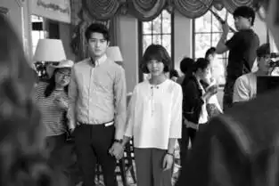 别那么骄傲热拍柴智屏做俯卧撑力挺主演
