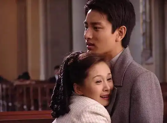 王子文玛丽苏新剧与贾乃亮演恋人,还抠图替身,引发一片吐槽