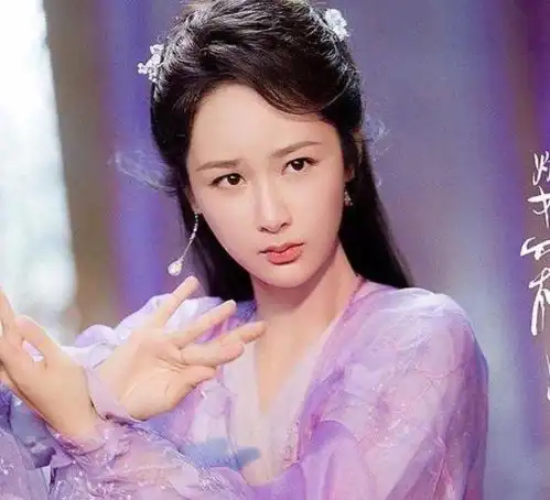 杨紫新剧被低估,女心理师细节与悬疑感拉满,居然有点好看了
