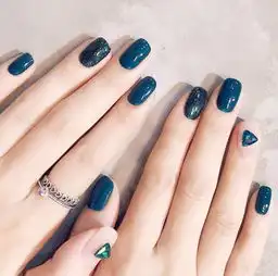 2019做款流行好看的美甲能增色不少