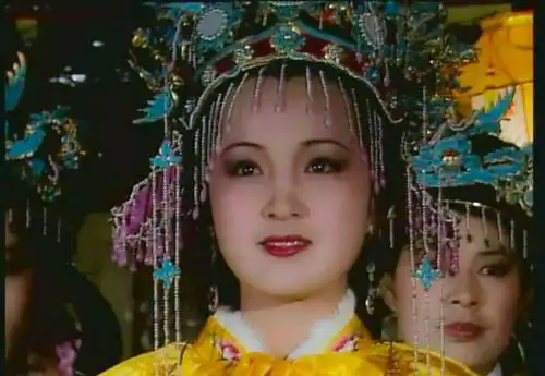 87版红楼梦演员今昔对比,有的爱情事业双丰收,有的遁入空门
