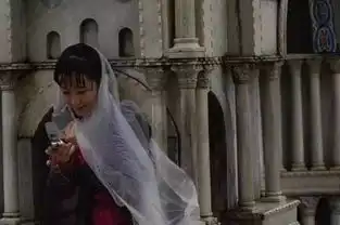 他不是一个编剧,也不是一个导演......