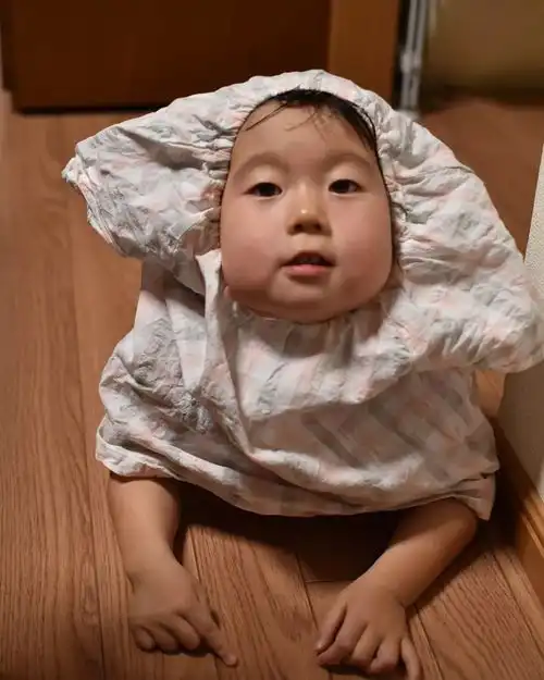 一位日本妈妈因晒女儿照片走红ins,来看看这不一样的画风