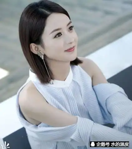赵丽颖新剧你和我的倾城时光造型汇总,百变设计师林浅上线

