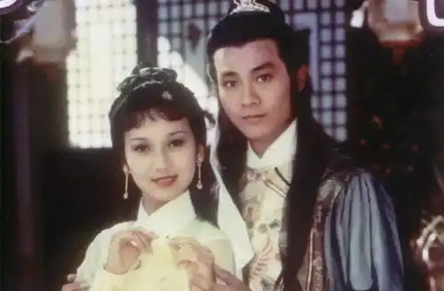 他的作词功力不逊于黄沾,为何却总被人遗忘
