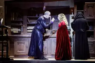 值得连刷十遍的法语音乐剧罗密欧与朱丽叶首演回顾
