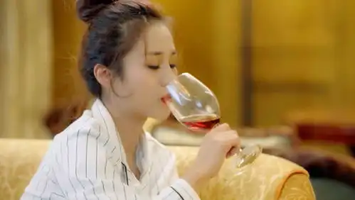 许你浮生若梦林静芸给程慕生餐厅差评,程慕生去她住的地方找她
