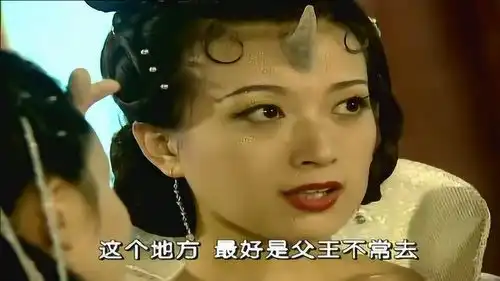 春光灿烂猪八戒二龙女使计留下八戒,竟还抢夺名头,乱报恩
