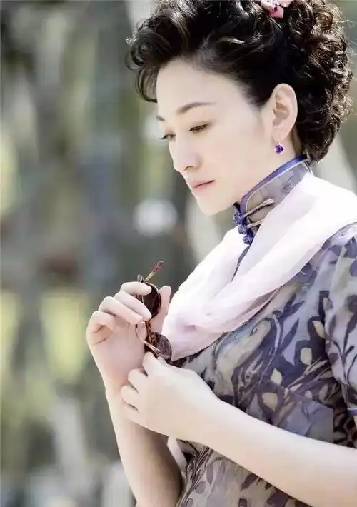 女人的旗袍是故事,比如她们
