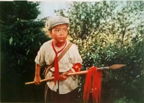 推荐10部红色经典电影,可与孩子同看
