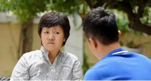 正阳门下李野萍,45岁出道,62岁成名,弟弟是李幼斌
