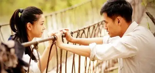 平凡的世界小说开篇3句话,写的太普通路遥为啥这样写
