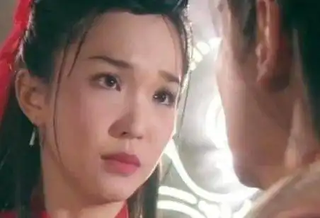 盘点4个版本的小龙女红衣造型,刘亦菲略显老气,属她最灵动
