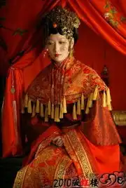 有多少经典可以重拍新红楼花钱真多呀