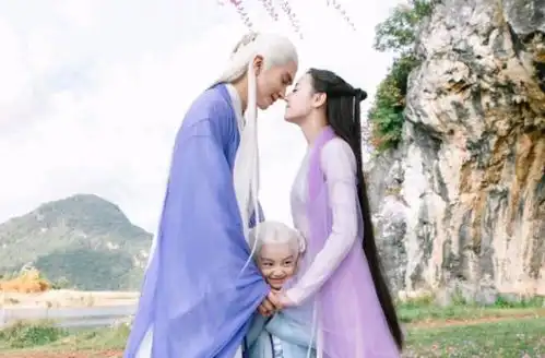 枕上书男人真正爱上一个女人,是控制不住的
