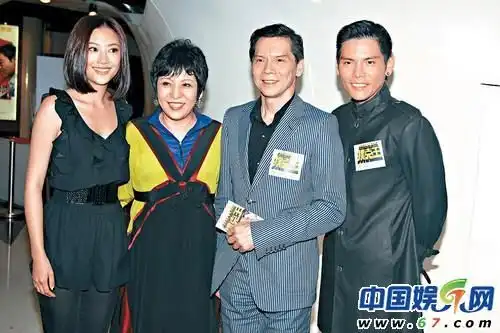 与张柏芝抢男人,手撕小三,拒嫁豪门后与古惑仔甜蜜幸福
