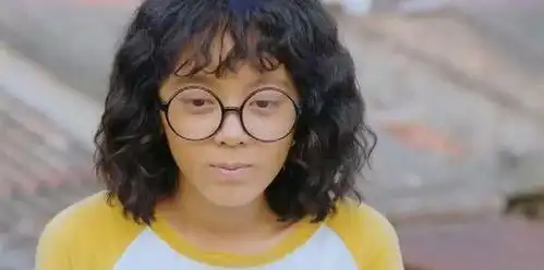 偶像剧最丑女主角迪丽热巴赵今麦们快好好学学
