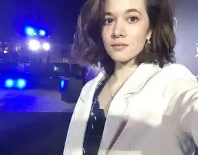 徐嘉雯临时加价错过战狼2几十亿卢靖姗只提了这两个条件成人生赢家
