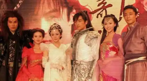 刘诗诗好人缘,和倪妮走红毯,和杨幂戏谑,和唐嫣热聊