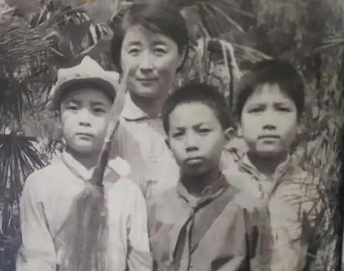 电影闪闪的红星故事,原型有许世友儿子,洪剑涛因胆小落选
