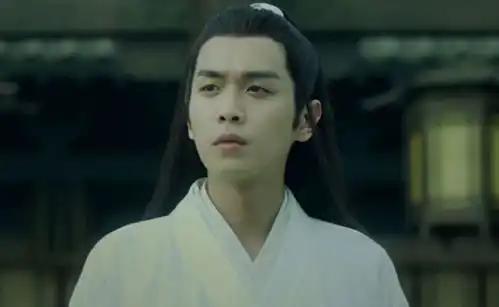 雪中悍刀行杀青,张若昀开香槟庆祝,张天爱晒角色合影