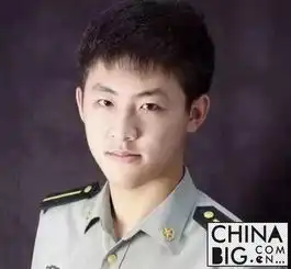 欣慰童年的三位初恋都长成了优质青年
