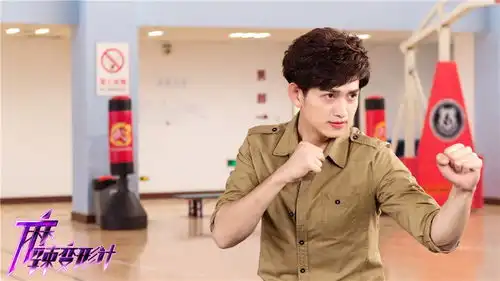 麻辣变形计马可颠覆杀姐姐挑战傲娇少爷
