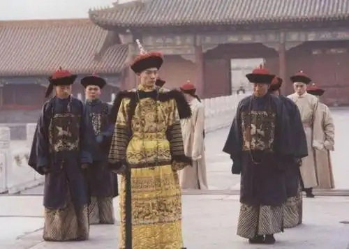 李鸿章情商有多高在慈禧面前聊到敏感问题,不拍马屁巧妙应对
