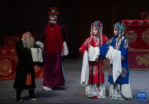 灵动长江舞台艺术精品展举行开幕演出
