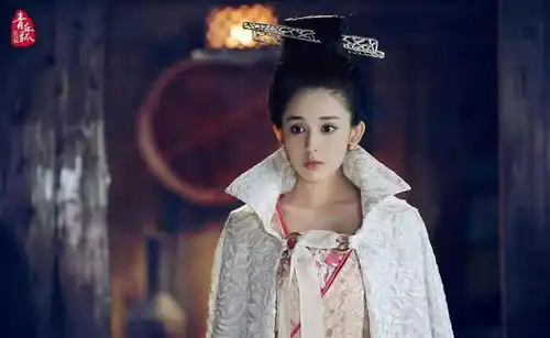 出道十年的古力娜扎,和原经纪公司解约,多次饰演女主角至今未红