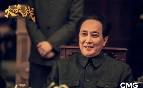 高希希执导的电视剧大决战业已杀青,央视又曝光一组剧照,不论是服装造型
