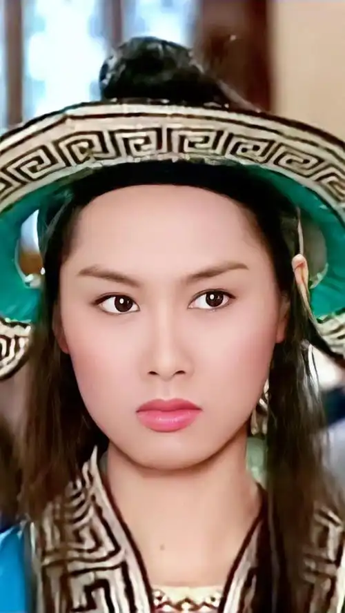 苍天有泪里面的朱茵