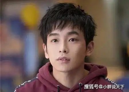沐浴之王票房破亿后被碰瓷彭昱畅好倒霉一男的
