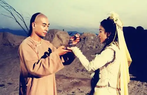 燕云十八骑,奔腾如虎风烟举,老魔小丑岂堪一击金庸的标题艺术
