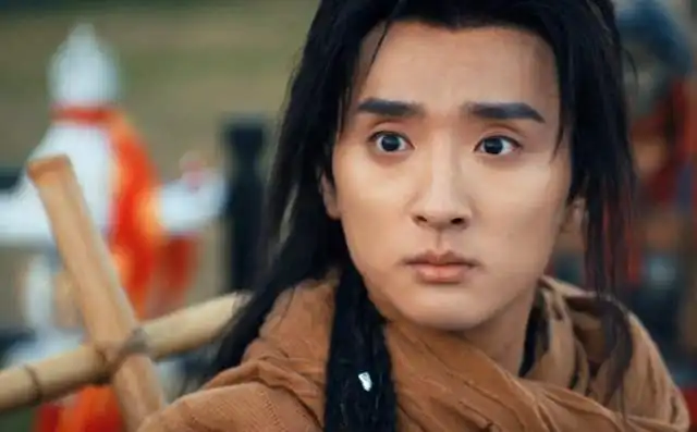 冰火凤于小彤一改往日儒雅造型,这个造型你喜欢吗
