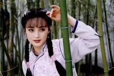 她是撞脸孙俪的最美西施,惊艳了时光的女神,为爱隐退如今成了毒妇
