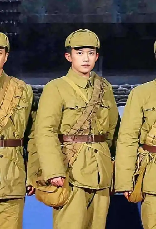 易烊千玺ins更新终于,自拍配图让人眼花缭乱