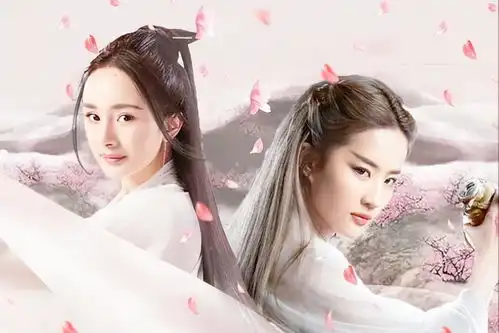 同样是演神雕出名,37岁刘亦菲开始演妈妈,36岁杨幂还在装嫩
