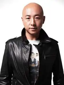 他是主唱却退出乐队去演戏,摇滚歌星还演过黑老大